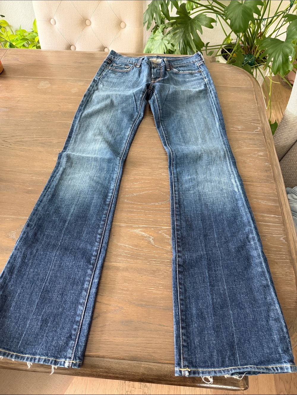 Women's Flared Jeans - Blue Wash